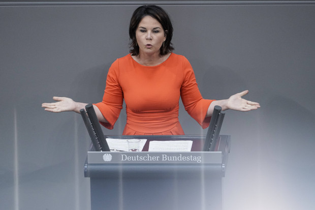 Baerbock nackt annalena Grüne: Baerbocks